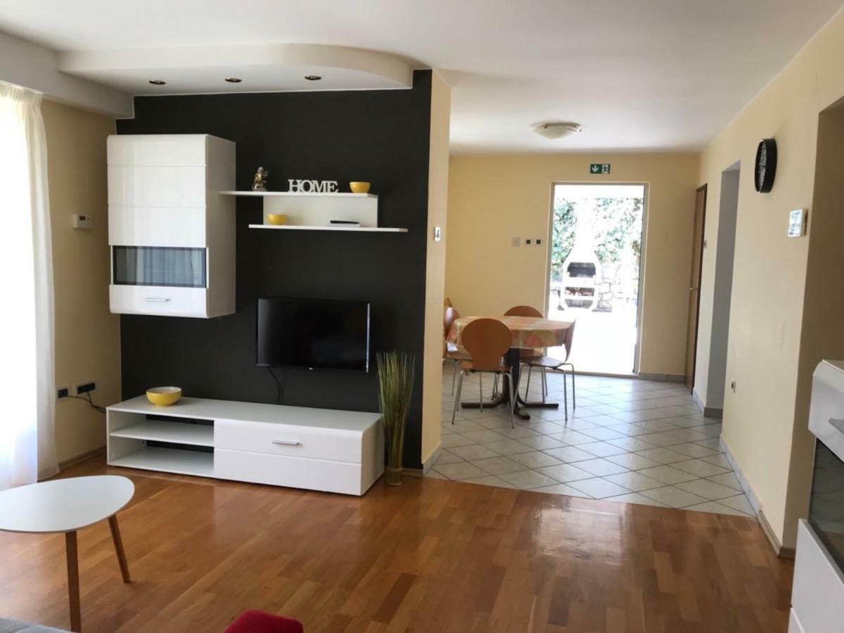 Deluxe Apartment Dora With A Private Parking, Terrace And See View Rijeka Ngoại thất bức ảnh