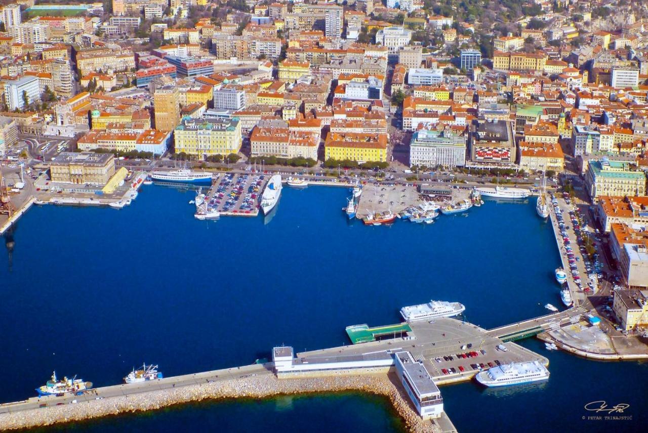 Deluxe Apartment Dora With A Private Parking, Terrace And See View Rijeka Ngoại thất bức ảnh